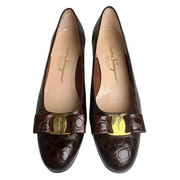 Vtg 90’s Salvatore Ferragamo Brown Calf Croc Leather Gold Bow Vara Shoes Sz 8 B - Picture 16 of 16